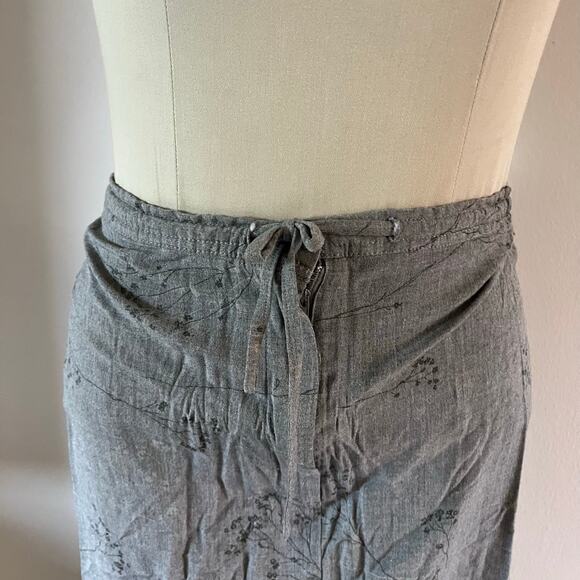 Y2K 2000s Grey Floral Print Plus Sz 3X Elastic Wast Whimsygoth Grunge - Picture 2 of 9